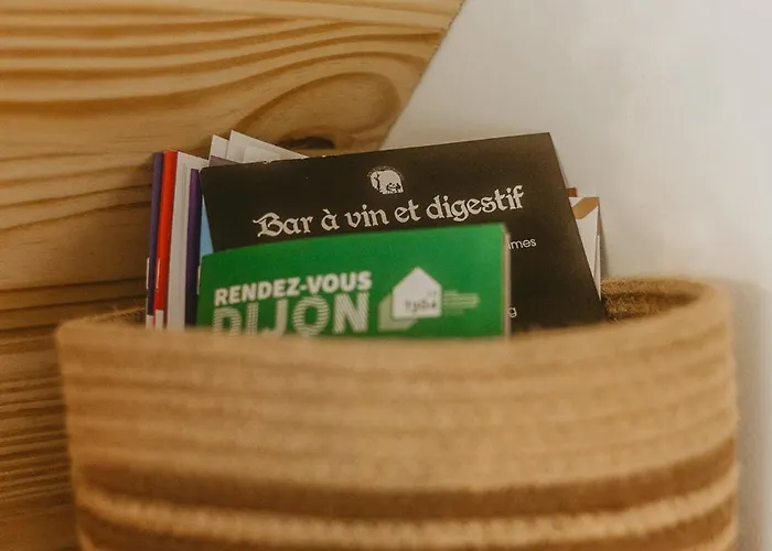 La Canopee Dijonnaise Confort Centre *